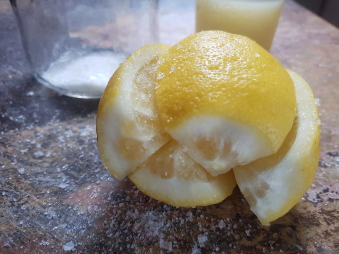 How to Make Preserved Lemons