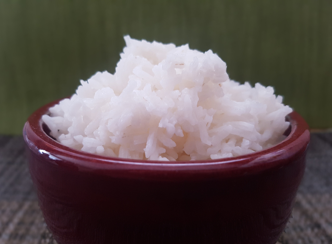 Steamed long grain white rice.