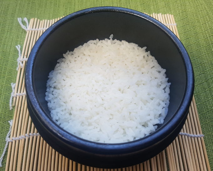 Rice cooked in a ddukbaegi or dolsot