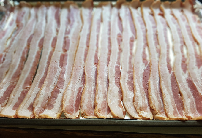 Kitchen Hack - Quickest and Most Efficient Way to Cook Bacon